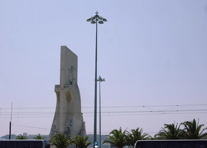 Residencial Camoes 2*