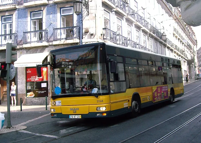 Residencial Camoes Bed & Breakfast