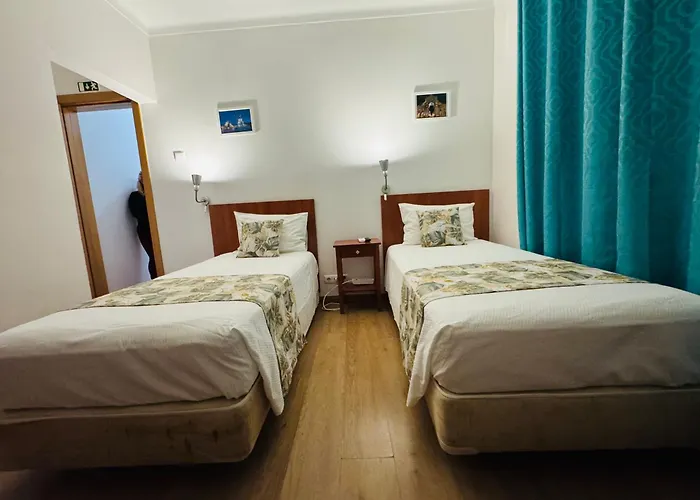 Residencial Camoes 2*