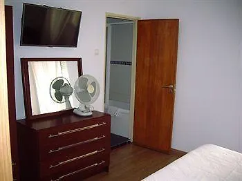 Bed & Breakfast Residencial Camoes 2*