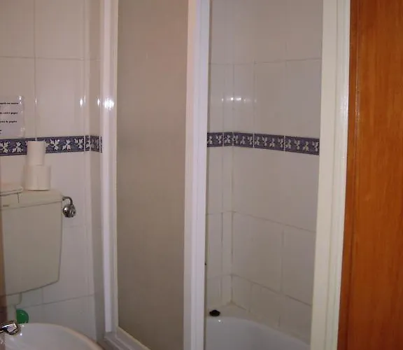 Bed & Breakfast Residencial Camoes