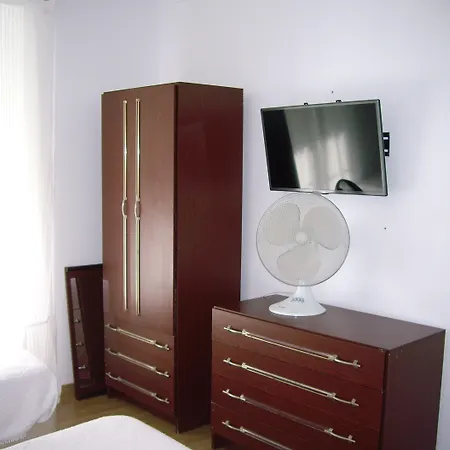 فندق مبيت وإفطار Residencial Camoes 2*