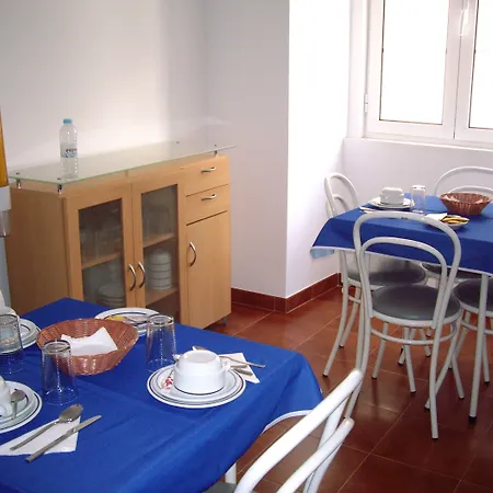 Residencial Camoes Panzió