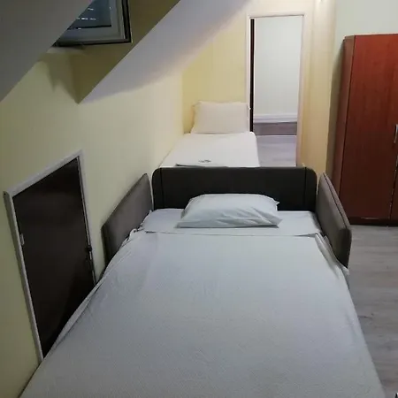 Residencial Camoes فندق مبيت وإفطار