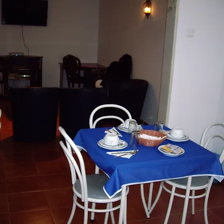 Residencial Camoes Bed & Breakfast Lisbon